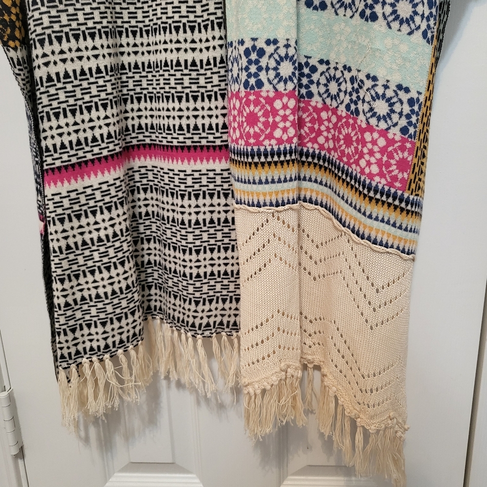 Anthropologie-Angel of the North Shawl - Picture 5 of 7